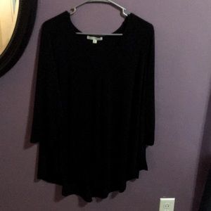 Black 3/4 sleeve shirt